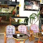 Harry's Bar & 1 아카라비