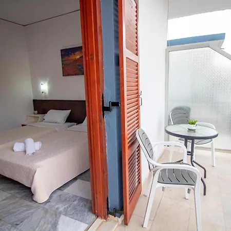 Harry's Bar & 1 Aparthotel