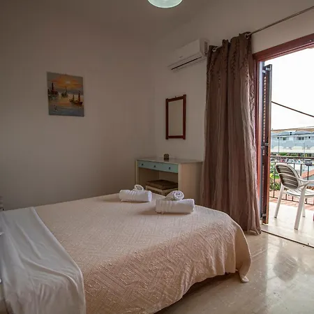 Aparthotel Harry's Bar & 1 Acharavi (Corfu)