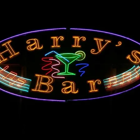 Harry's Bar & 1 Apart-hotel Acharavi (Corfu)
