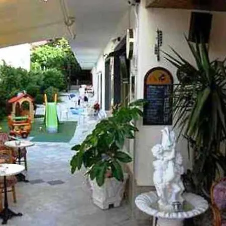 Apart-hotel Harry's Bar & 1