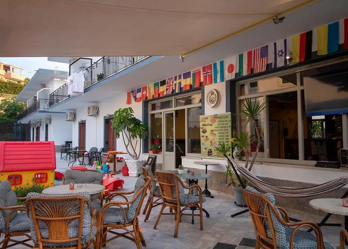 Lejlighedshotel Harry's Bar & 1 3*