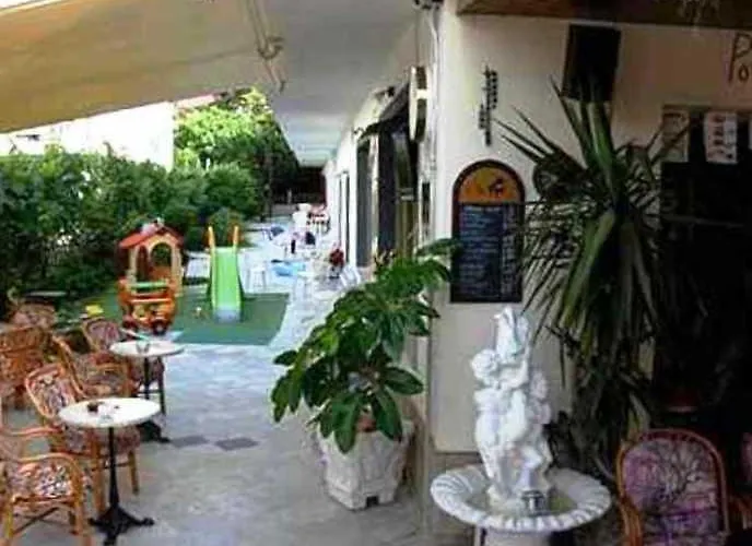 Lejlighedshotel Harry's Bar & 1