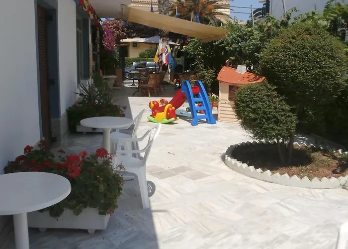Harry's Bar & 1 Lejlighedshotel
