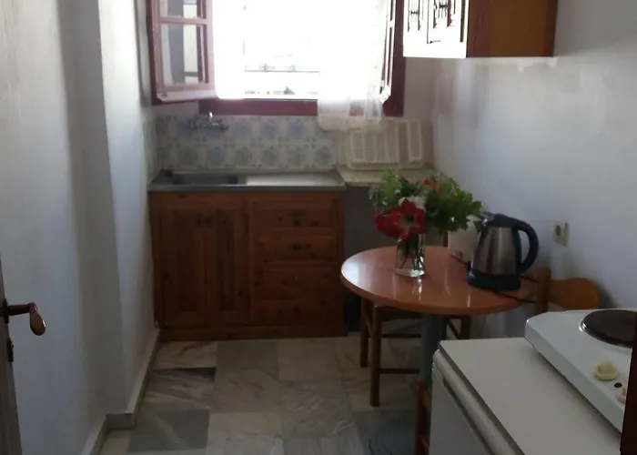 Harry's Bar & 1 3* Acharavi (Corfu)